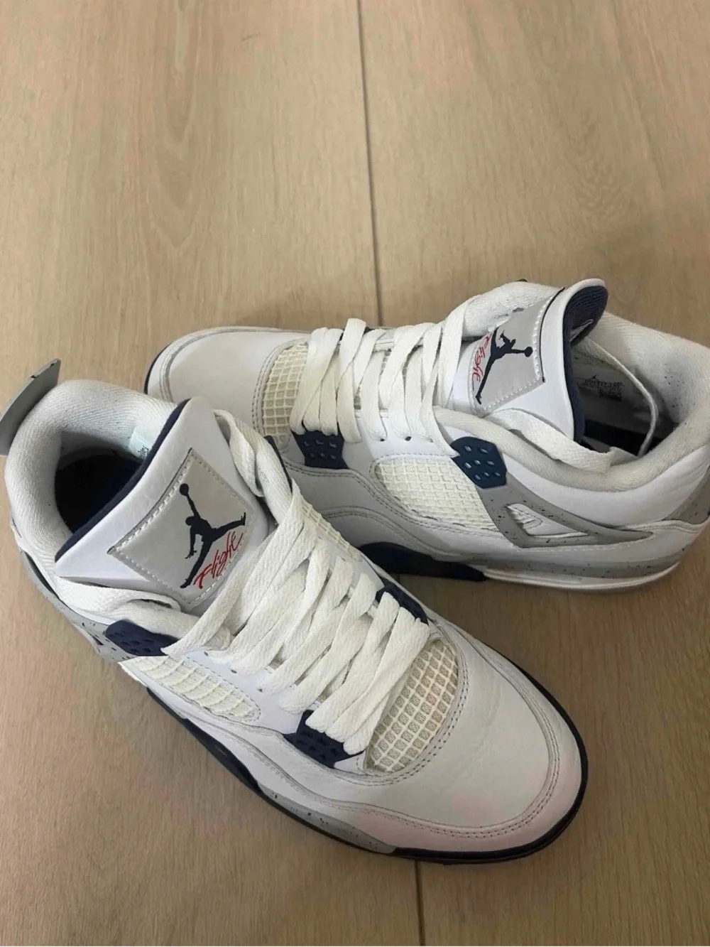 Jordan mens White and Navy Basketball Sneakers